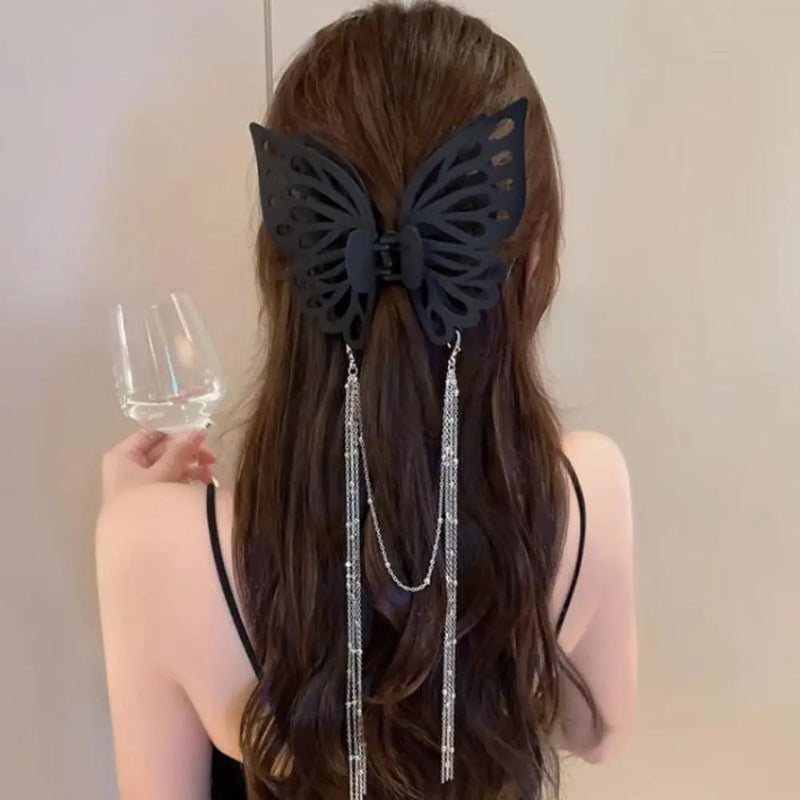 Garra de cabelo com a Garra Butterfly Tassel