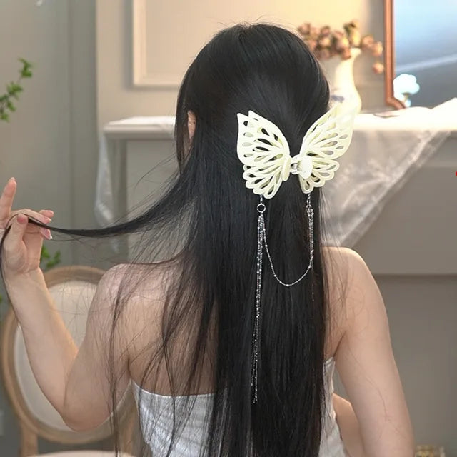 Garra de cabelo com a Garra Butterfly Tassel